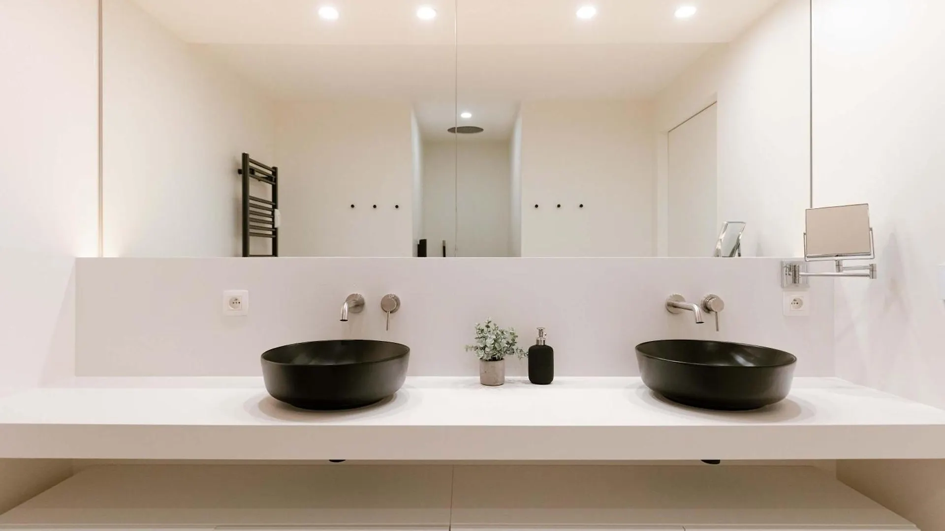 Huswell - Trendy Apartment Near The Coastline Ostend