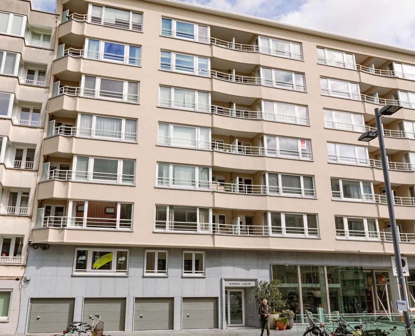 Huswell - Trendy Apartment Near The Coastline Ostend