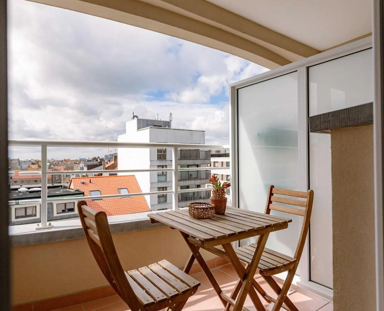 Huswell - Trendy Apartment Near The Coastline Ostend